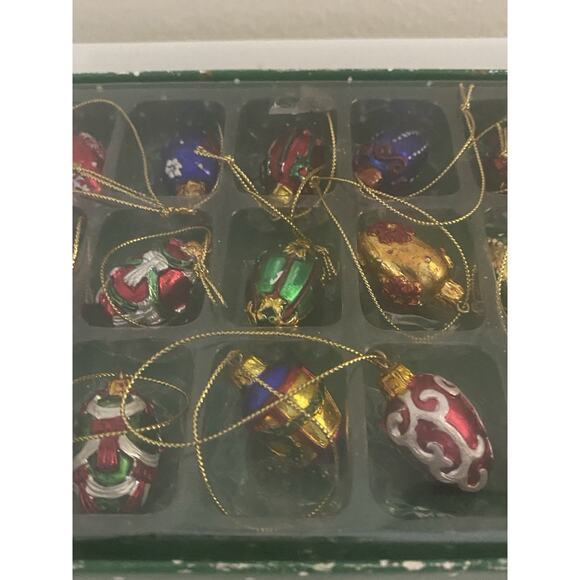 Vtg Dillard's Mini Christmas Ornaments Box of 18 Tree Cat Stocking Angel Snowman - Picture 3 of 7